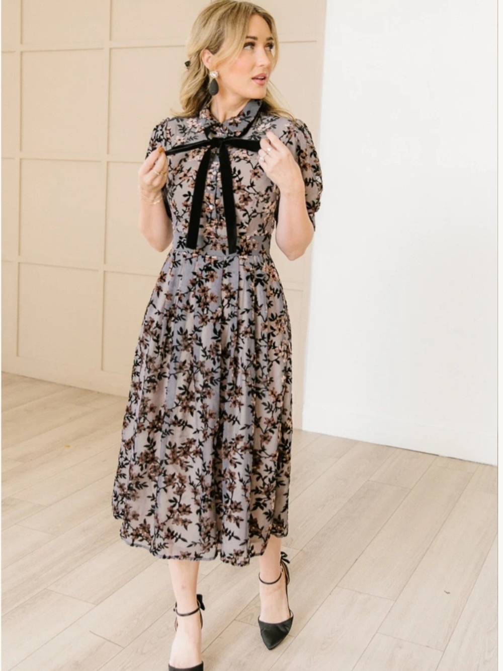 Ivy City Delaney Dress in Black